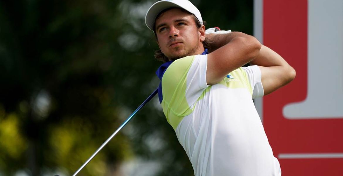 VIS golfers mix it with Asia's best hero image