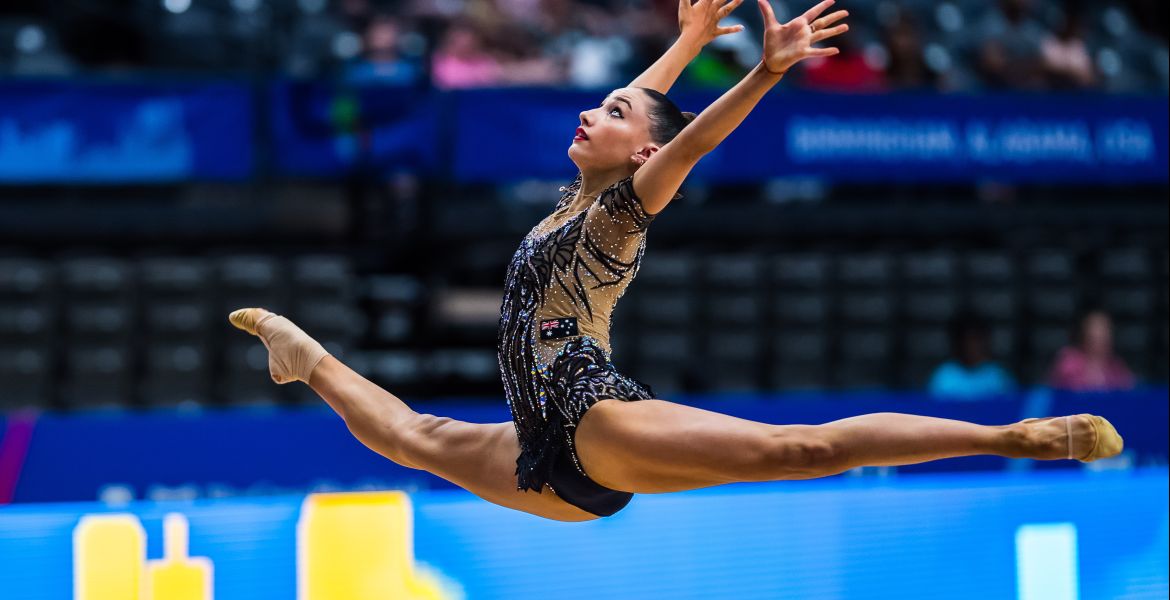 Alexandra Kiroi-Bogatyreva | Succeeding in the challenging world of rhythmic gymnastics hero image
