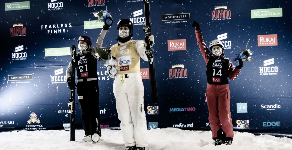 Laura Peel wins aerial skiing gold at opening World Cup hero image