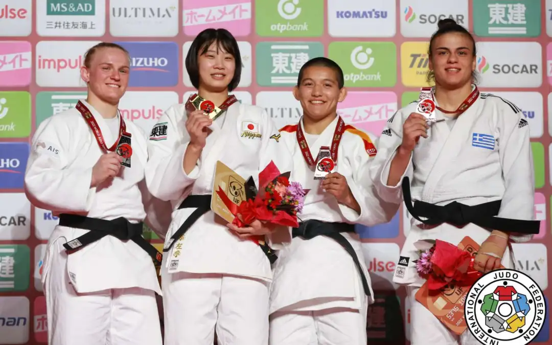WEEKEND WRITE-UP: Coughlan wins her first Grand Slam Medal