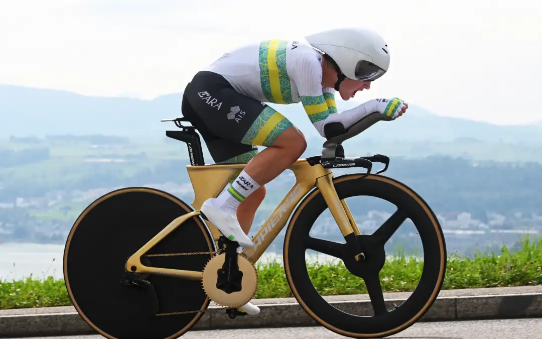 Grace Brown backs up Olympic gold with a rainbow jersey