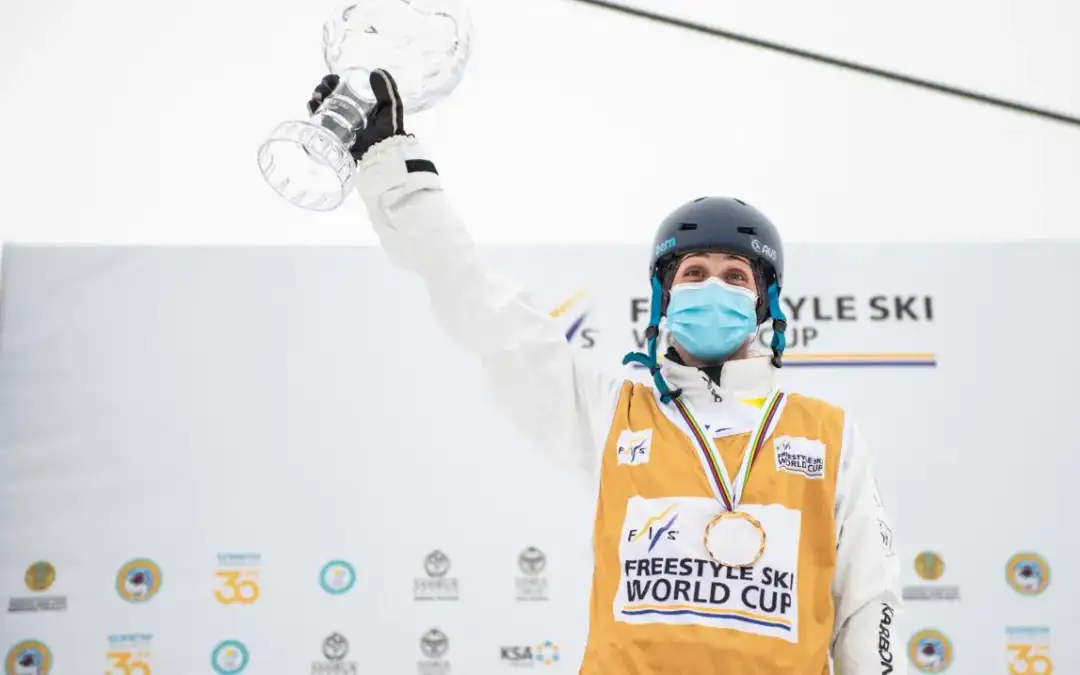 WEEKEND WRITE-UP: Back-to-back Crystal Globes, another podium finish, and athletics duo lead the charge.