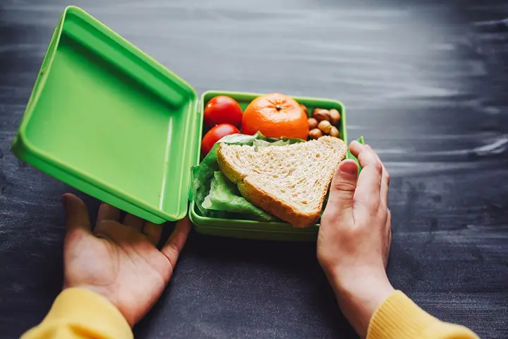 5 things to consider when packing your lunch box