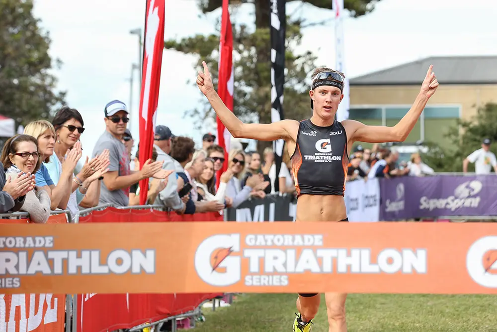 VIS triathlete Joel Tobin White claimed his maiden Gatorade Triathlon series win in Race 1 of the 2015/16 series at Elwood.